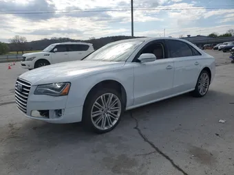 2017 Audi A8 WAU44AFD2HN009512