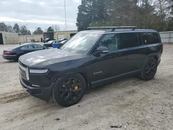 2023 Rivian R1S 7PDSGABA0PN014325