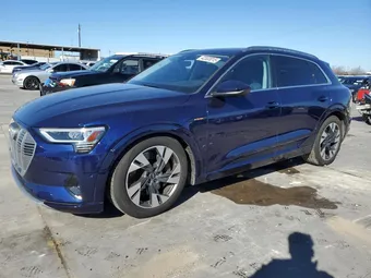 2021 Audi e-tron WA1LAAGE1MB024443