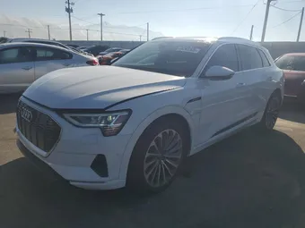 2019 Audi e-tron WA1VAAGE0KB018641