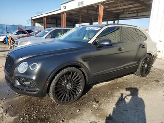 2017 Bentley Bentayga SJAAC2ZVXHC016000