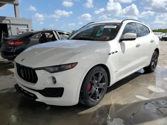 2018 Maserati Levante ZN661XUS6JX259613