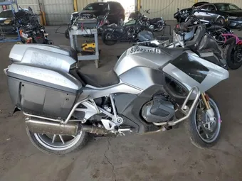 2022 BMW R-Series WB10L030XN6F50703