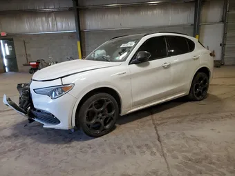 2022 Alfa Romeo Stelvio ZASPAKBN1N7D30493