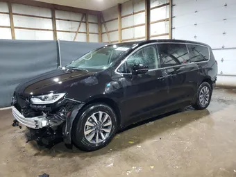 2024 Chrysler Pacifica Hybrid 2C4RC1S71RR156789