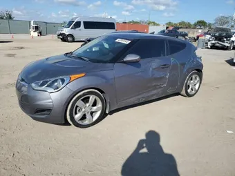2015 Hyundai Veloster KMHTC6AD4FU243204