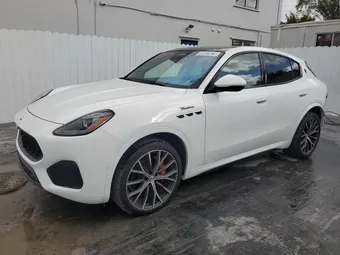 2023 Maserati Grecale ZN682AVM9P7432343