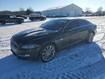 2017 Jaguar XJ-Series SAJXJ1GD9H8W05594