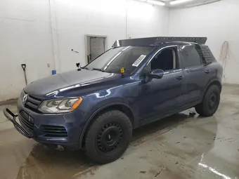 2014 Volkswagen Touareg WVGEF9BP7ED007770