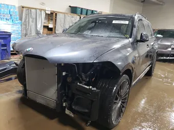 2022 BMW Alpina XB7 5UXCX6C19N9N06296