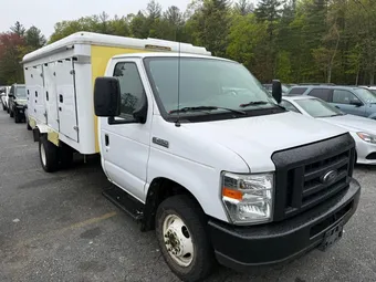 2018 Ford Econoline 1FDXE4FS9JDC33221