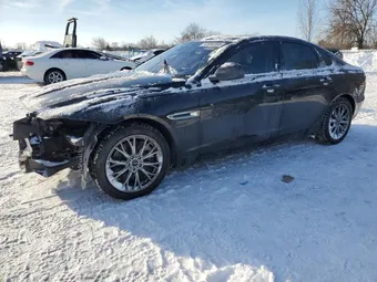 2017 Jaguar XF SAJBJ4BV2HCY29587