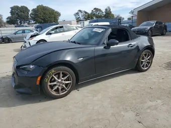 2016 Mazda MX-5 Miata JM1NDAB78G0117443