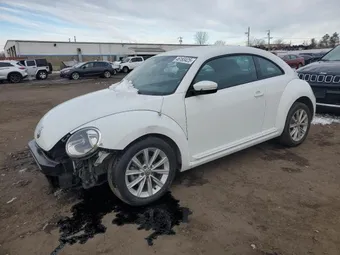2018 Volkswagen Beetle 3VWFD7ATXJM714794