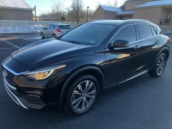 2018 Infiniti QX30 SJKCH5CR3JA048520