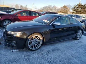 2015 Audi RS5 WAUGGAFR0FA010940