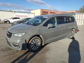 2021 Chrysler Pacifica Hybrid 2C4RC1L73MR581213