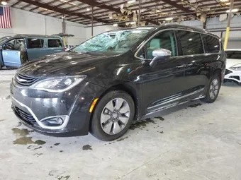2018 Chrysler Pacifica Hybrid 2C4RC1N7XJR359387