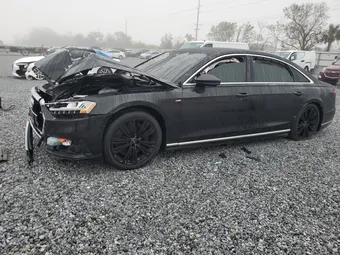 2021 Audi A8 WAU8EAF82MN013779
