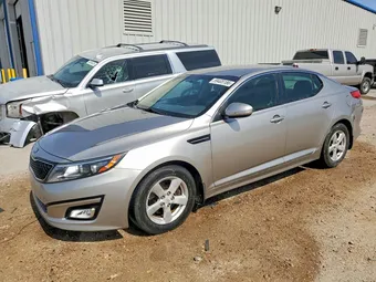 2015 Kia Optima KNAGM4A74F5556424