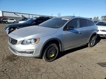 2015 Volvo V60 YV4612HK6F1001548