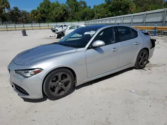 2017 Alfa Romeo Giulia ZARFAECN4H7562648