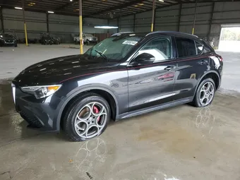 2018 Alfa Romeo Stelvio ZASFAKPN3J7B75637