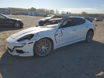 2014 Porsche Panamera WP0AA2A72EL012827