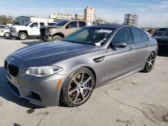 2016 BMW M5 WBSFV9C59GG343682
