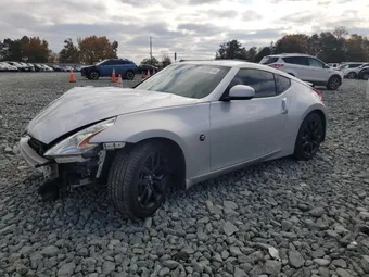 2016 Nissan Z JN1AZ4EH2GM935557