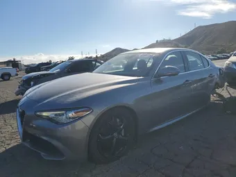 2020 Alfa Romeo Giulia ZARFAMAN2L7631357