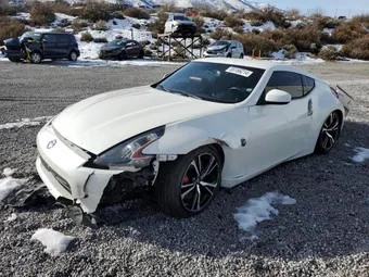 2018 Nissan Z JN1AZ4EH0JM572392