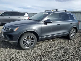 2015 Volkswagen Touareg WVGEP9BP6FD006687