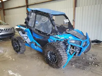 2015 Polaris 4XAVDE999FB956560