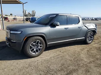 2024 Rivian R1T 7FCTGBAA1RN032543