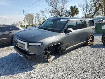 2024 Rivian R1S 7PDSGABA1RN030438