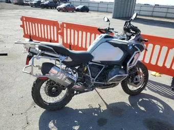 2021 BMW R-Series WB10M130XM6D86533