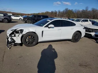 2017 Porsche Panamera WP0AA2A76HL102504