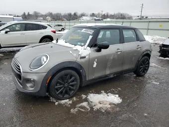 2021 Mini Hardtop WMWXU7C05M2N06938