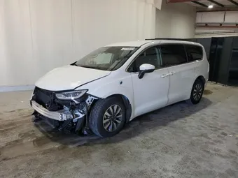 2023 Chrysler Pacifica Hybrid 2C4RC1L77PR541480