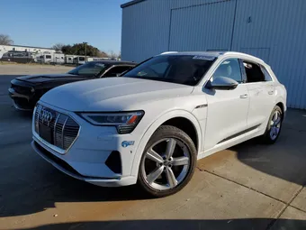 2019 Audi e-tron WA1LAAGE8KB022802