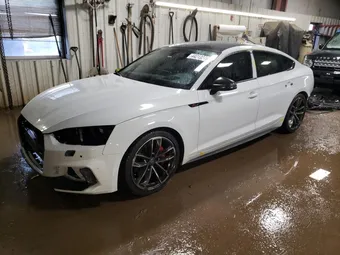 2018 Audi RS5 WAUC4CF5XJA113677