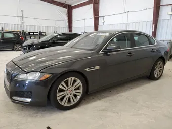 2017 Jaguar XF SAJBD4BV4HCY29193