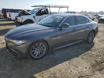 2017 Alfa Romeo Giulia ZARFAECN5H7542408