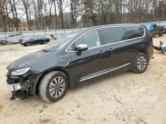 2022 Chrysler Pacifica Hybrid 2C4RC1S7XNR151455