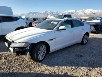 2017 Jaguar XF SAJBS4BV7HCY28562
