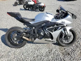 2025 Suzuki GSXR1000 JS1DM11F0S7100022