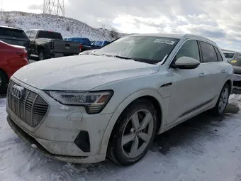2019 Audi e-tron WA1LAAGE5KB008730