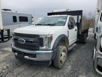 2018 Ford F550 1FDUF5HY3JDA03858