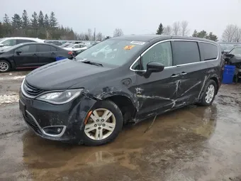 2018 Chrysler Pacifica Hybrid 2C4RC1H71JR124629